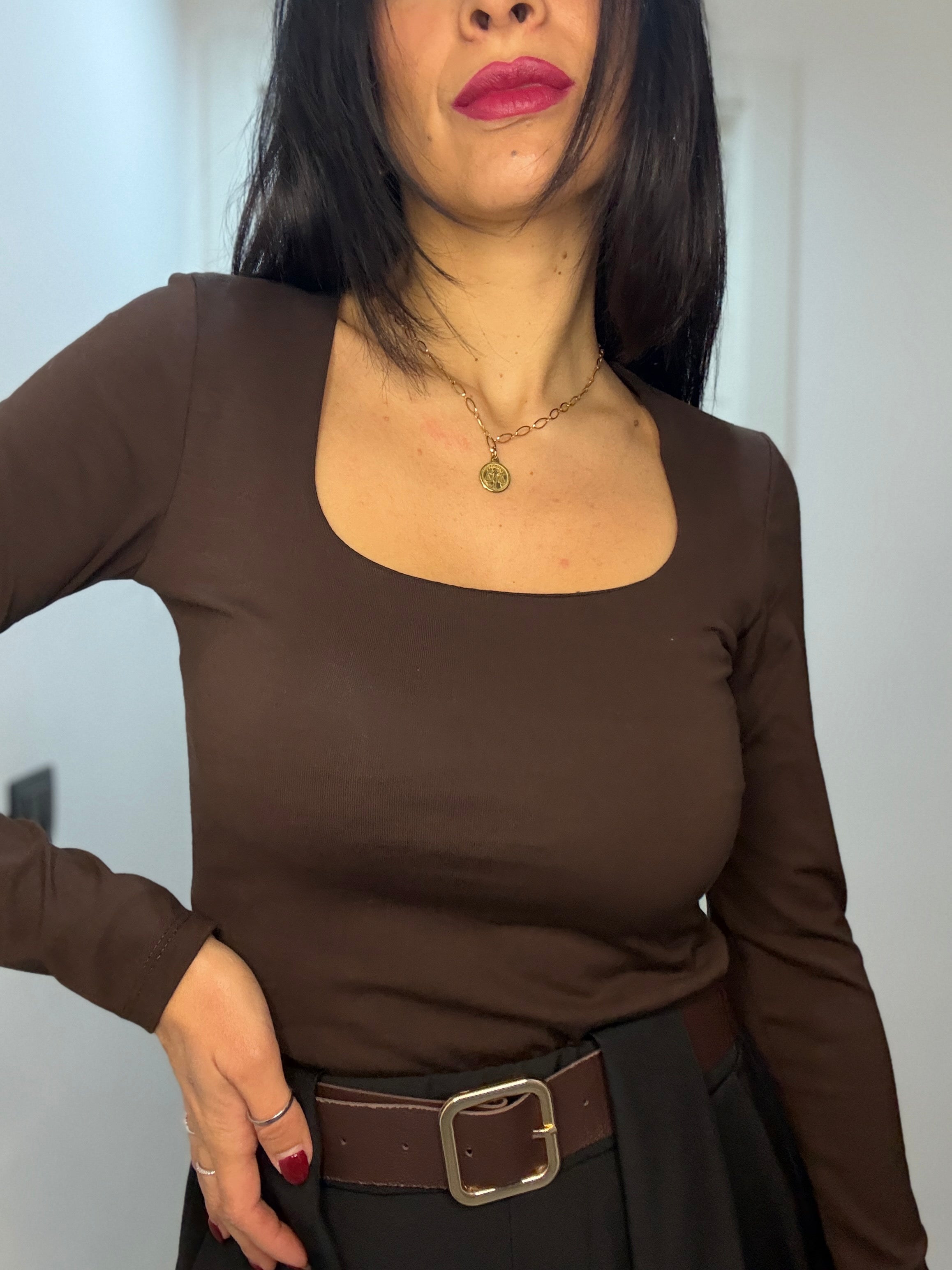 Maglia scollo quadrato