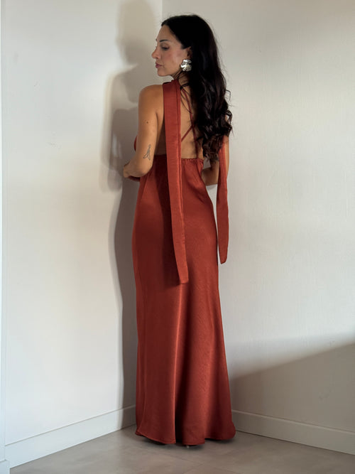 Abito satin con foulard