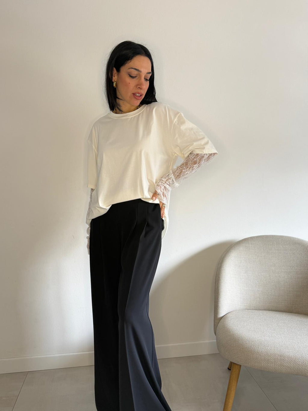 T-shirt maniche pizzo a polsino